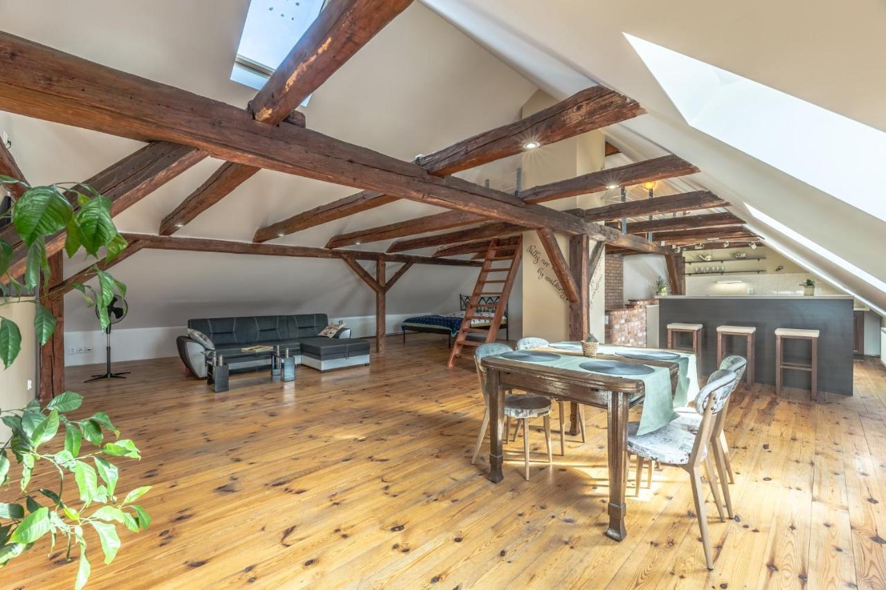 Ubytovani Na Namesti Nove Mesto pod Smrkem Extérieur photo