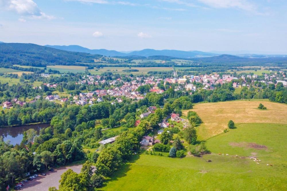 Ubytovani Na Namesti Nove Mesto pod Smrkem Extérieur photo
